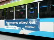 Autobuses públicos exhiben anuncios ateos