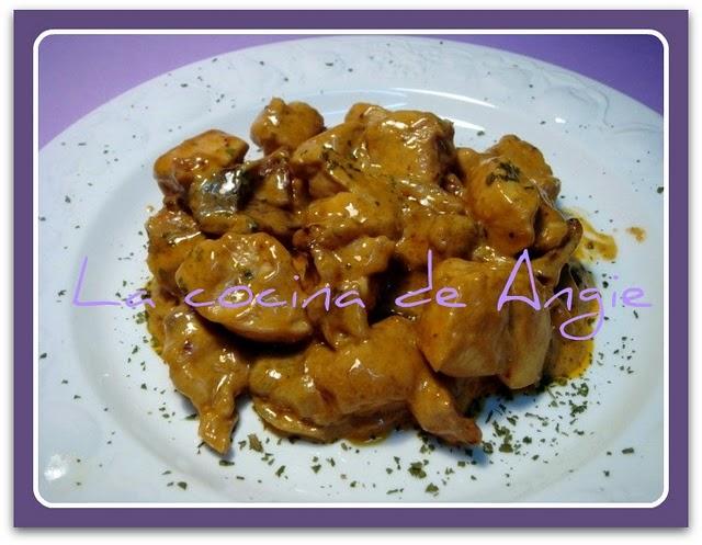 POLLO CON NATA AL OPORTO