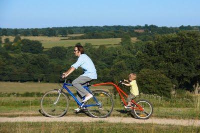 Montar bicicleta con bebés o niños