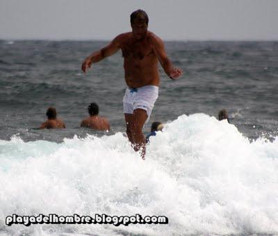 LA  VERDAD  ESTÁ  AHÍ  FUERA...