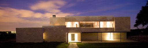 Proyecto A-cero de dos viviendas unifamiliares gemelas a las afueras de