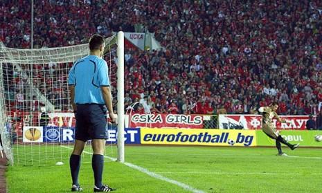 “El fútbol es más que tocar la pelota”