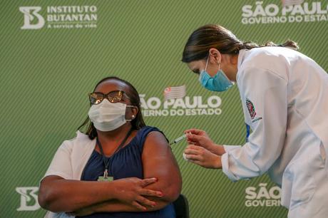 Brasil: Sao Paulo exigirá certificado de vacunación contra la Covid-19 para visitar bares y comercios