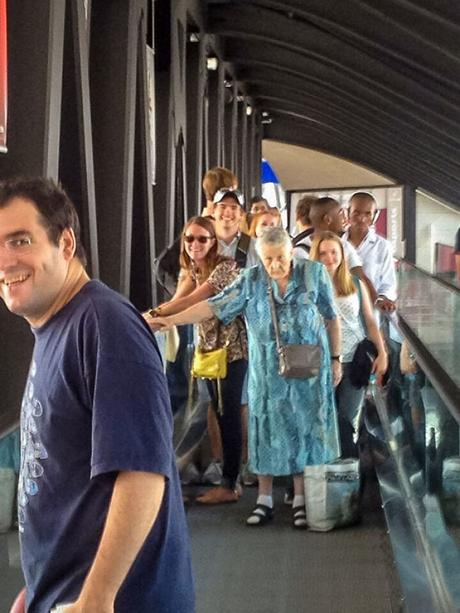 40 Momentos divertidos de personas mayores siendo incapaces de usar algo correctamente 40 Momentos divertidos de personas mayores siendo incapaces de usar algo correctamente