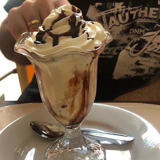 Pasando agosto y Sorpresa Pasando agosto y Sorpresa