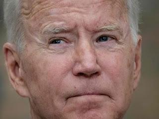 Biden, a los periodistas: “Mi hijo murió en Afganistán, ¿por qué quieren que sigan muriendo americanos allí?”