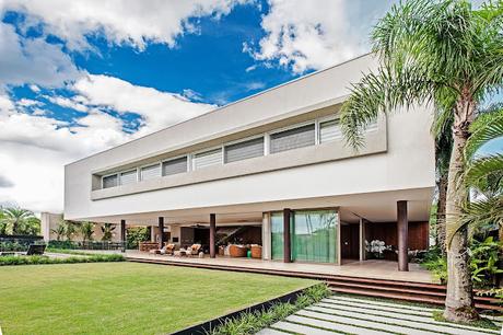 Residencia Minimalista en Brasil