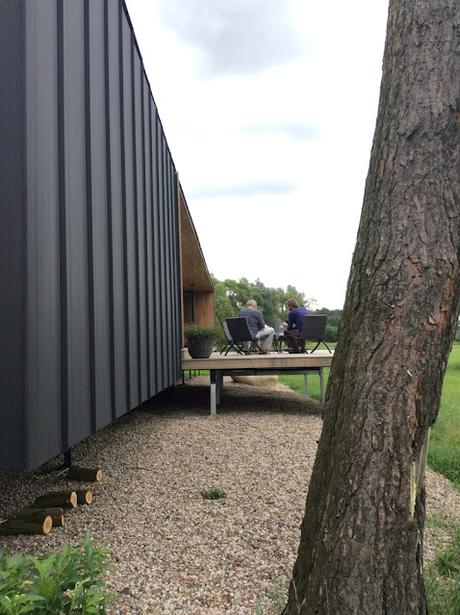 Vivienda Industrializada Transportable en Estilo Minimalista