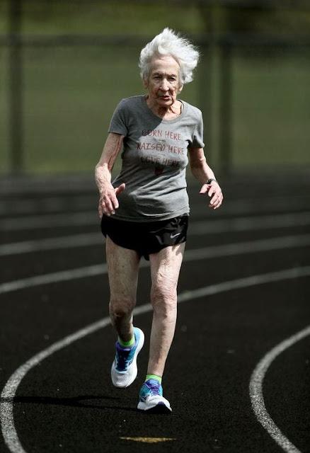 Tropas, cancillerías y colaboradores abandonan de estampida el Afganistán de los talibanes.