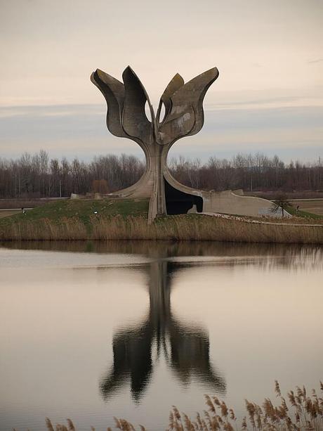 Memorial del campo de concentración de Jasenovac