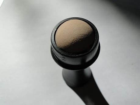 Roller matificante y Cepillo facial dual, las herramientas beauty de Revlon. Roller matificante y Cepillo facial dual, las herramientas beauty de Revlon.