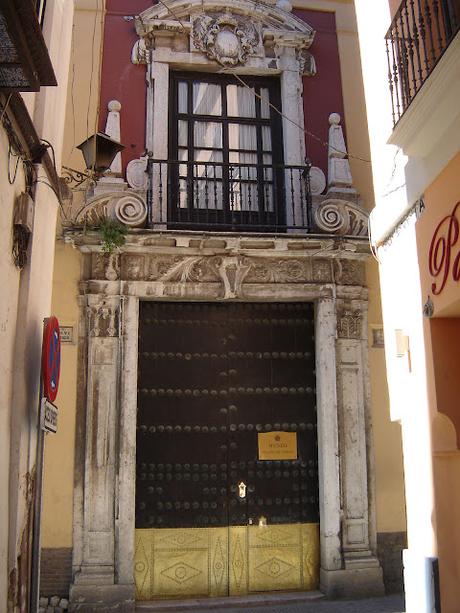 El Palacio de la condesa de Lebrija (2): la fachada.