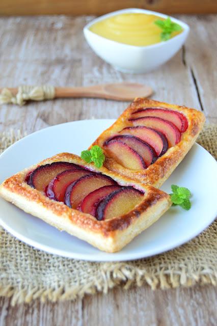 Mini tartas de ciruelas