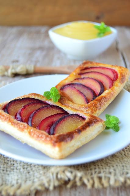 Mini tartas de ciruelas