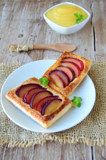 Mini tartas de ciruelas