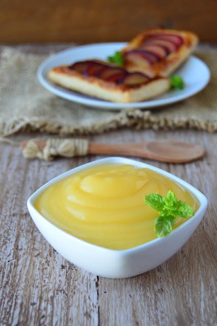 Mini tartas de ciruelas