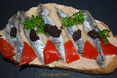 Tostas de boquerones