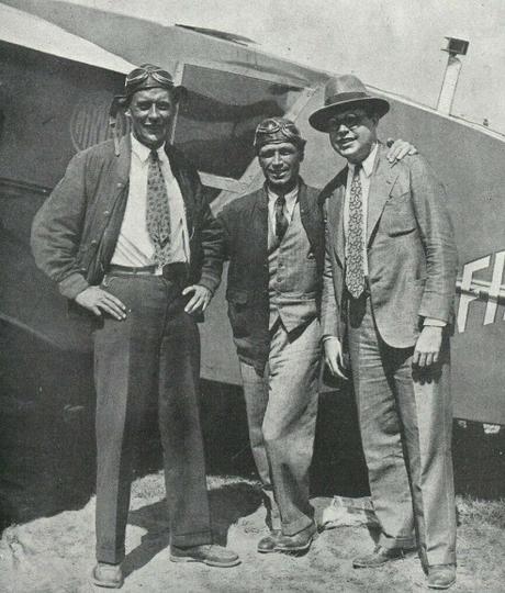 1929:Los vencedores de la travesía Nueva York-Santander en el Aeródromo de La Albericia