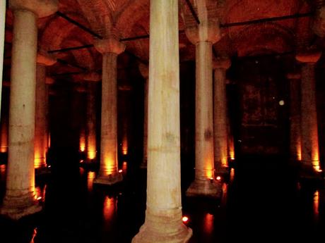 La Basílica cisterna en Estambul La Basílica cisterna en Estambul