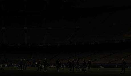 El Barça jugará con las luces del Camp Nou apagadas porque no se puede permitir pagar a Endesa