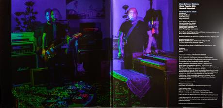 Days Between Stations - Giants (2020) Days Between Stations - Giants (2020)