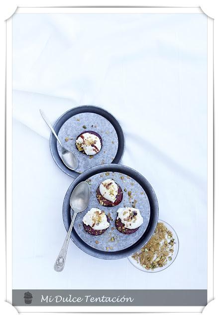 Metis tibios con Helado de Nata y arena de Galleta y Pistachos