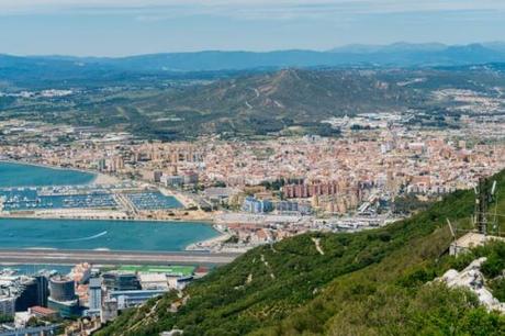 Gibraltar en coche para visitarla