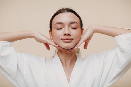 yoga_facial