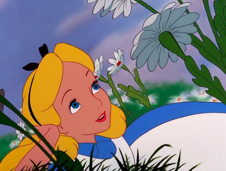 Hay En El Cielo Una Luz. Walt Disney Pictures Presents