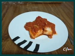 Lomos de bakalao con tomate y pimientos