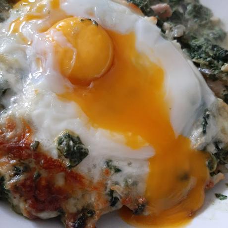 HUEVOS CON ESPINACAS A LA FLORENTINA