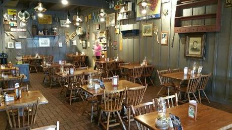 CRACKER BARREL OLD COUNTRY