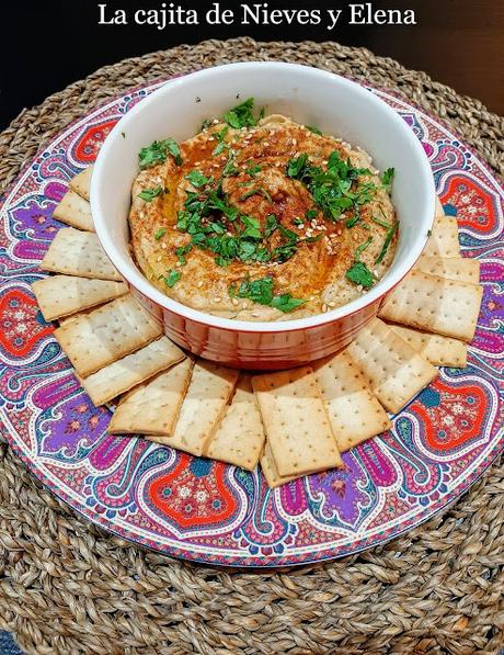 Hummus de judías blancas y tomates secos