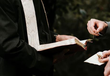 18 Ocasiones en las que alguien realmente se opuso en el momento del “hable ahora o calle para siempre” de una boda 18 Ocasiones en las que alguien realmente se opuso en el momento del “hable ahora o calle para siempre” de una boda