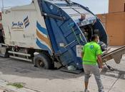 Camión recolector basura socavón Balcones Valle