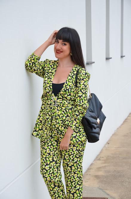 Traje animal print fluor SHEIN X Esther Zhang