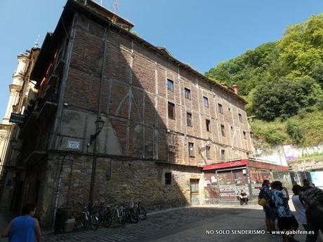 Donostia / San Sebastian. Parte Vieja y Monte Urgull Donostia / San Sebastian. Parte Vieja y Monte Urgull