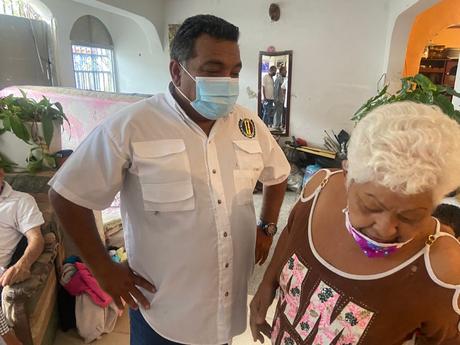 Clever Lara: Más de 40% de hogares en Sucre cocinan en leña por falta de gas doméstico