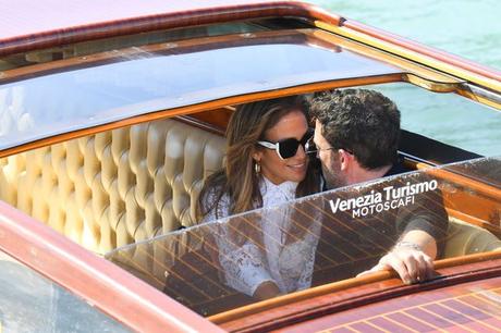 Jennifer López y Ben Affleck llegan juntos al Festival de Venecia