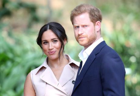 Abuchean a Meghan Markle y al príncipe Harry en una gala en Londres
