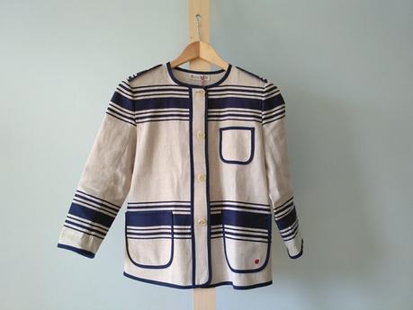 La economía circular chaqueta de estilo marinero con rayas azules tipo kaiku