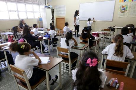 Ministra Santaella ratifica que este 16 de Septiembre inician las clases presenciales en el país Ministra Santaella ratifica que este 16 de Septiembre inician las clases presenciales en el país
