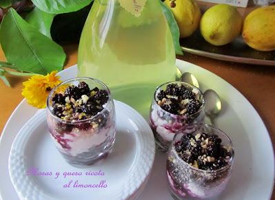 Queso ricota y moras al limoncello