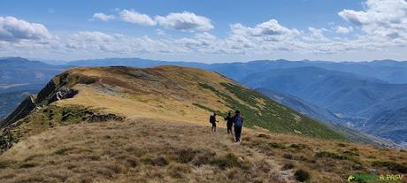 Saliendo del Cueto de Arbás hacia Leitariegos