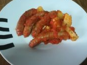 Salchichas frescas tomate