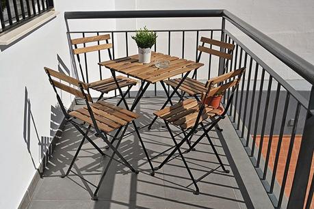 Fotografía de la mesa exterior