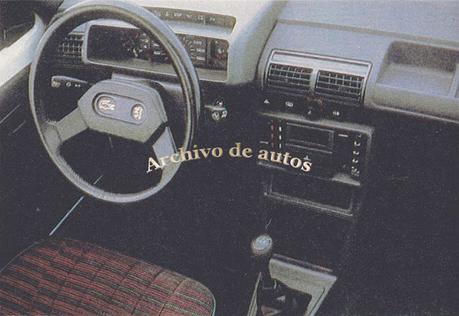 Peugeot 205 XR Lacoste del año 1985