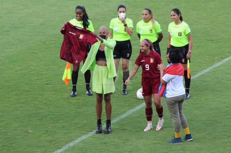 Yulimar Rojas y Deyna Castellanos intercambiaron elogios en el Olímpico de la UCV