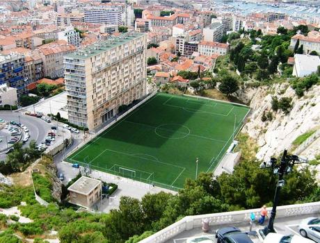 Marsella tiene un estadio muy diferente al Velódrome.