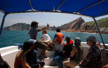 Acantilados de Mutriku, Deba y Zumaia, bellos paisajes en Guipúzcoa